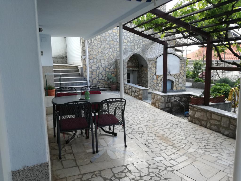 Guesthouse Villa Juric Crikvenica Exterior photo